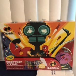 CRAYOLA INCREDIBLES 2 INSPIRATION ART CASE~